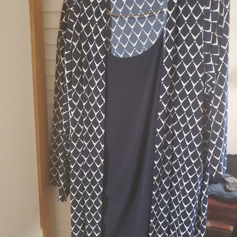 Dress - Picture 2 of 2